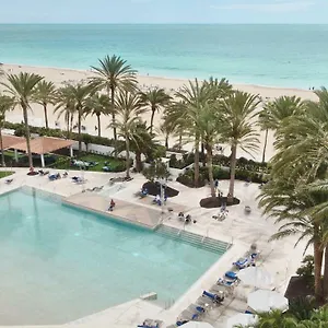 https://robinson-club-jandia-playa.in-canary-islands.com