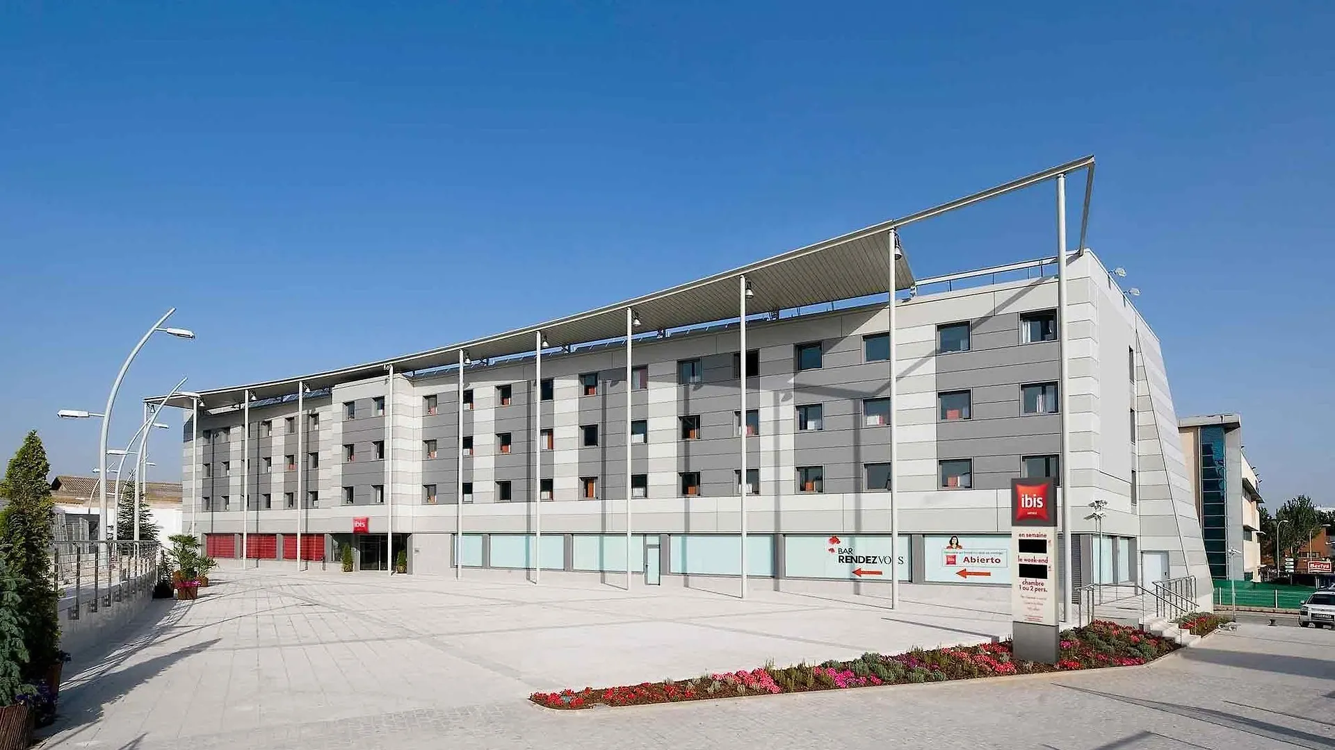 Ibis Madrid Alcobendas 2*,